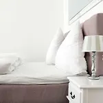 Droy By Rockchair L Superhost Status L 2 Bedroom Boxspringbeds Next To Center 