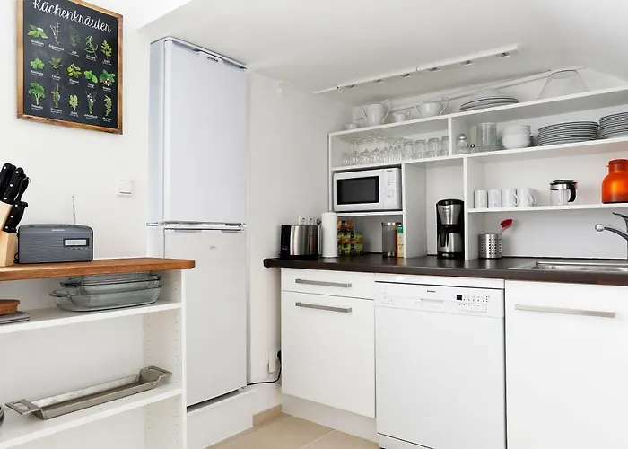 Droysen Kurfürstendamm - Cozy Family&business Flair Welcomes - Rockchair *